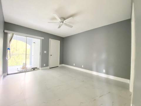 815 W Boynton Beach Boulevard #16-201, Boynton Beach FL - photo 18 of 37