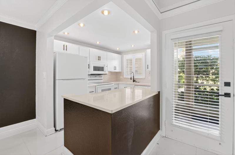1 bedroom Condominium at 808 SE 7th Street #107, Hampton Gardens 1 Condo, Deerfield Beach — photo 2
