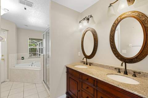 1042 SW Janette Avenue, Port St. Lucie FL - photo 11 of 20