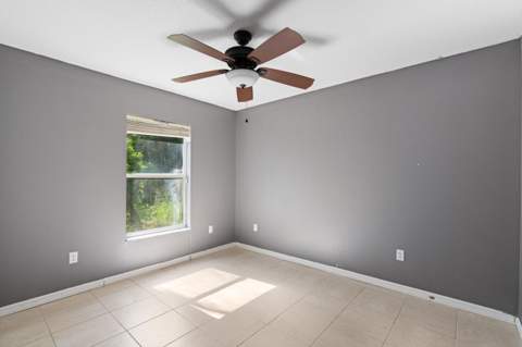 1042 SW Janette Avenue, Port St. Lucie FL - photo 18 of 20