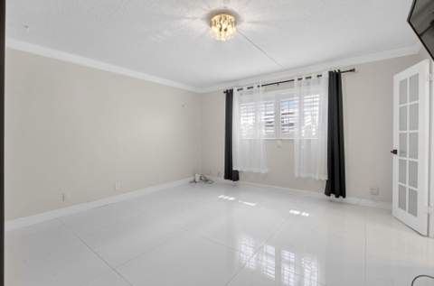 808 SE 7th Street #107, Deerfield Beach FL - photo 6 of 14