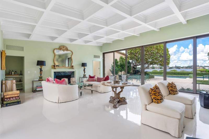 5 bedroom Single Family Residence at 748 Island Drive, Everglades Island 2, Palm Beach — photo 4