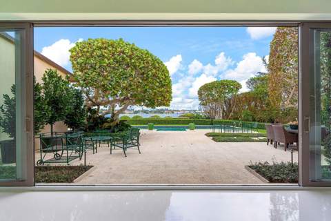 748 Island Drive, Palm Beach FL - photo 17 of 24