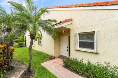 15465 Lake Gardenia Place, Delray Beach FL - photo 9 of 46