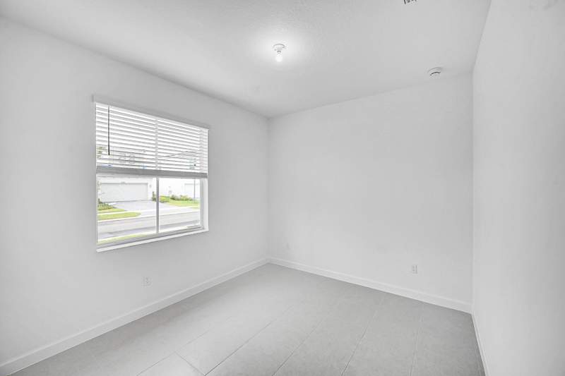 4 bedroom Single Family Residence at 3532 Angler Drive, Fort Pierce, Fort Pierce — photo 5