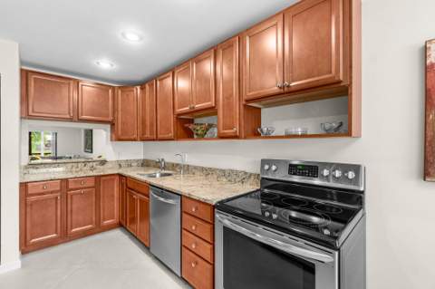 31 Stratford Lane #C, Boynton Beach FL - photo 9 of 58