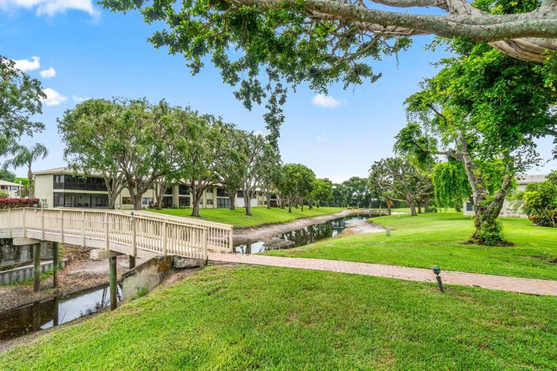 2 bedroom Condominium at 31 Stratford Lane #C, Stratford At Hunters Run Condo, Boynton Beach — photo 2