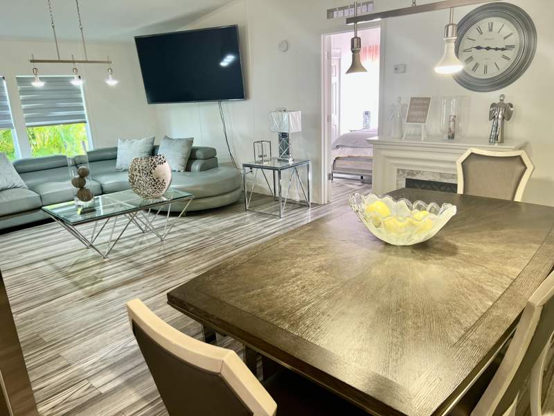 3 bedroom Manufactured Home at 6940 NW 44th Avenue #Lot E-07, Deerfield Lake, Coconut Creek — photo 3