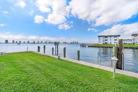 100 Paradise Harbour Boulevard #208, North Palm Beach FL - photo 20 of 30
