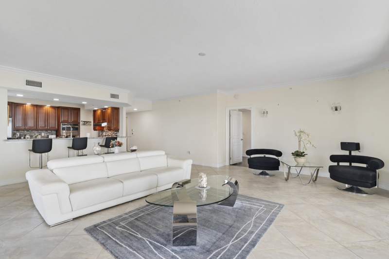 3 bedroom Condominium at 4180 N Highway A1a #305b, Oceanique Oceanfront, A Condominium, Hutchinson Island — photo 5