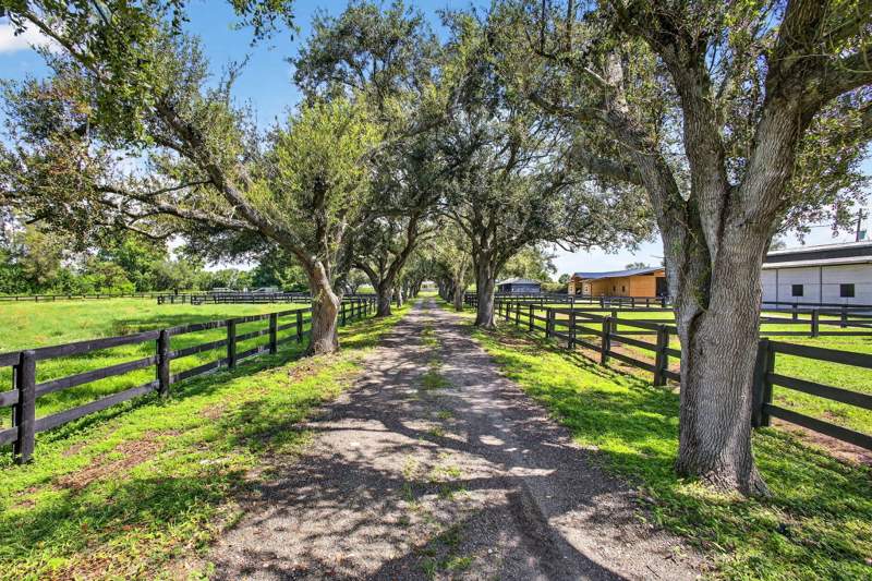 4 bedroom Single Family Residence at 16229 Rustic Rd Road, Rustic Ranches, Wellington — photo 5
