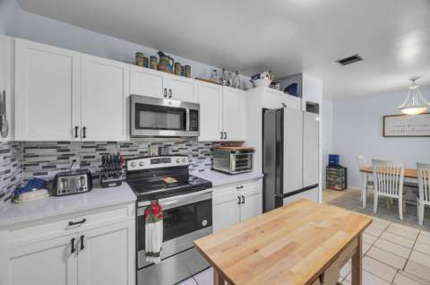 5107 Palm Drive, Fort Pierce FL - photo 8 of 31