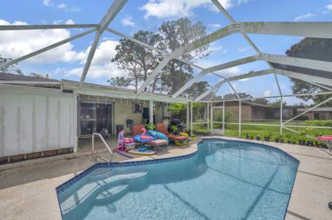 5107 Palm Drive, Fort Pierce FL - photo 13 of 31