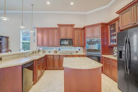 775 Montclaire Court, Royal Palm Beach FL - photo 19 of 62