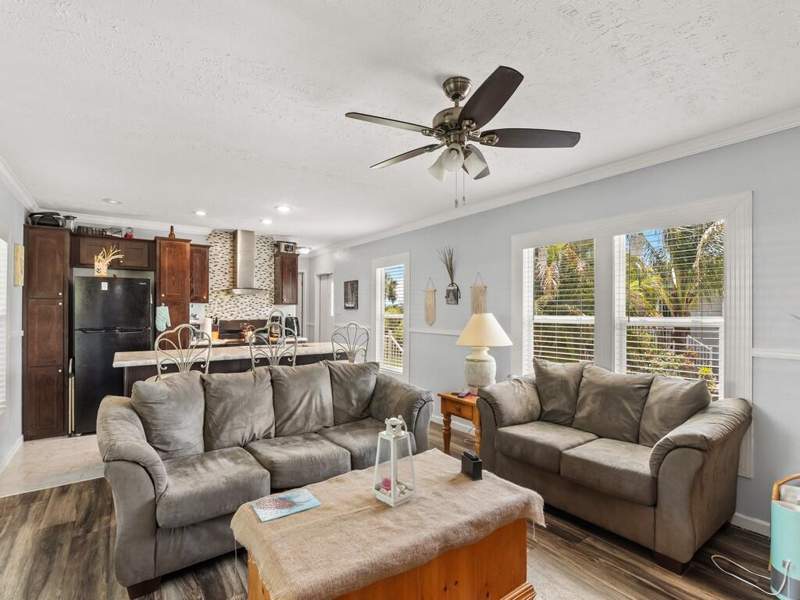 2 bedroom Manufactured Home at 309 Mockingbird Avenue, Sandhill Shores, Fort Pierce — photo 2