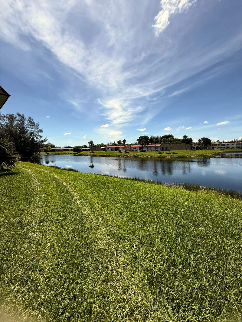 1 bedroom Condominium at 218 Lake Frances Drive, Golden Lakes Village Condo 01, West Palm Beach — photo 3