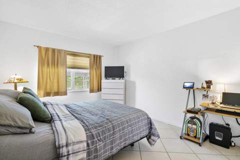 1115 Lake Terrace #111, Boynton Beach FL - photo 10 of 19
