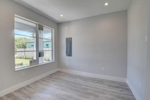 715 NW 1st Street, Delray Beach FL - photo 6 of 39