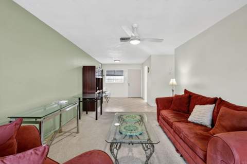 2152 NE 1st Way #205, Boynton Beach FL - photo 6 of 29