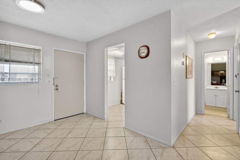 1 bedroom Condominium at 2152 NE 1st Way #205, Village Royale Condo 8, Boynton Beach — photo 4