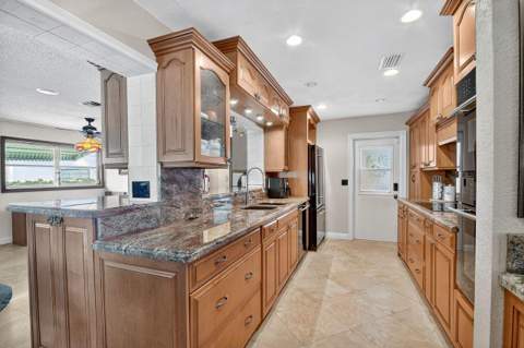 133 Greenbrier Drive, Palm Springs FL - photo 22 of 66