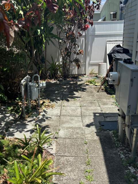109 NW 50th Street, Deerfield Beach FL - photo 9 of 37