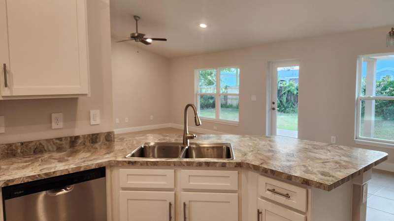 4 bedroom Single Family Residence at 233 SW Becker Road, Port St Lucie Section 34, Port St. Lucie — photo 5