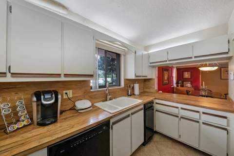 12524 Shoreline Drive #101, Wellington FL - photo 10 of 26