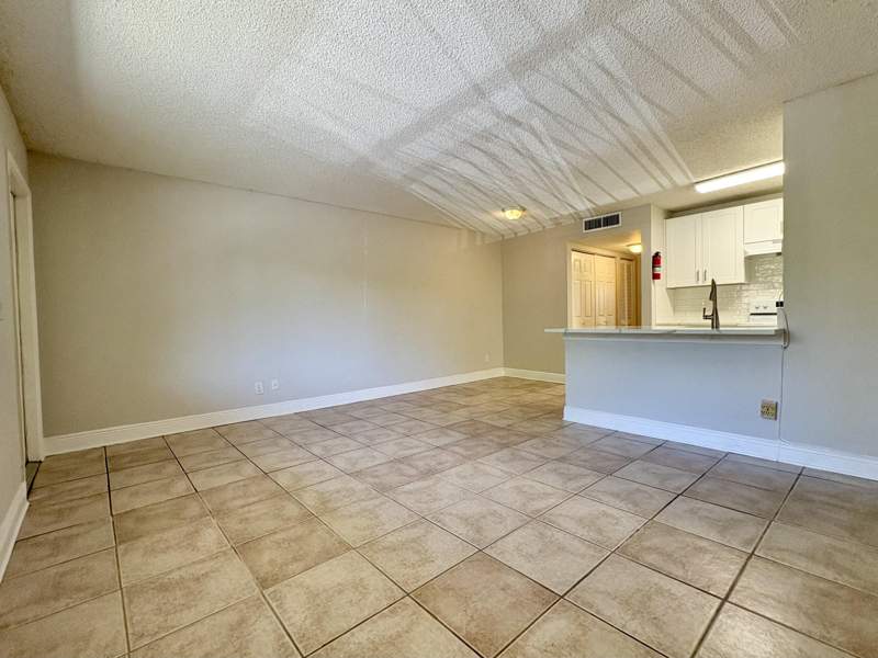 1 bedroom Condominium at 1830 W Meadows Circle #1830, Meadows On The Green Condo, Boynton Beach — photo 4