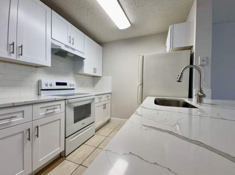 1830 W Meadows Circle #1830, Boynton Beach FL - photo 7 of 40