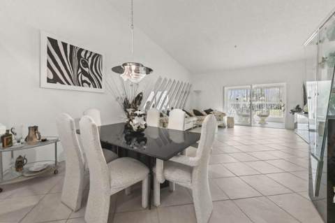 5952 Regal Glen Drive #207, Boynton Beach FL - photo 10 of 49