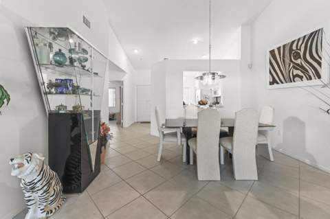 5952 Regal Glen Drive #207, Boynton Beach FL - photo 11 of 49