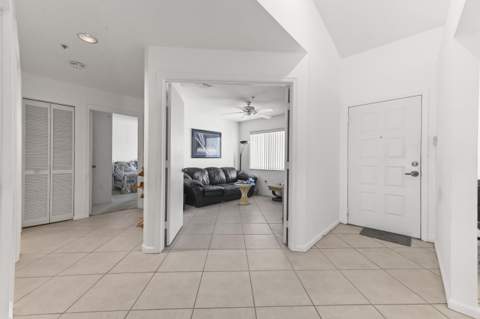 5952 Regal Glen Drive #207, Boynton Beach FL - photo 7 of 49
