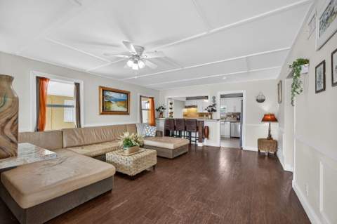 1136 W 7th Street, Riviera Beach FL - photo 20 of 51