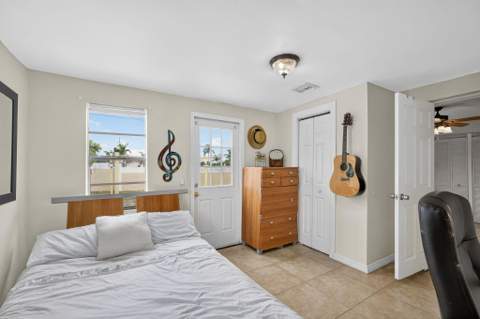 1136 W 7th Street, Riviera Beach FL - photo 23 of 51