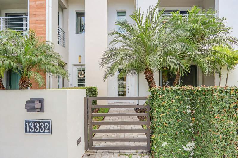 3 bedroom Townhouse at 13332 Alton Road, Alton, Palm Beach Gardens — photo 2