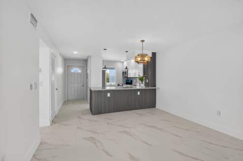9886 Marina Boulevard #622, Boca Raton FL - photo 6 of 31