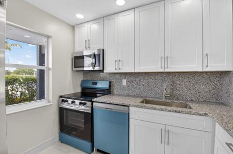 9880 Marina Boulevard #1509, Boca Raton FL - photo 7 of 43