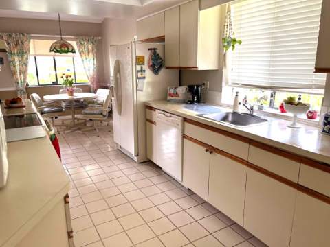 139 Meander Circle, Royal Palm Beach FL - photo 8 of 25