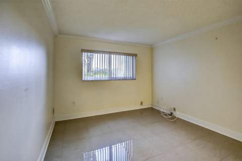 2951 Sunrise Lakes Drive #107, Sunrise FL - photo 21 of 43