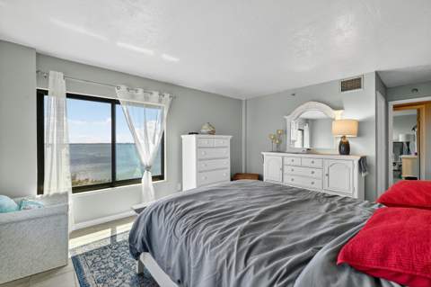 801 S Ocean Drive #910, Fort Pierce FL - photo 17 of 50