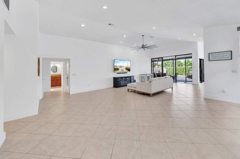 3 bedroom Single Family Residence at 10255 Sunset Bend Drive, Boca Woods Country Club 10, Boca Raton — photo 3