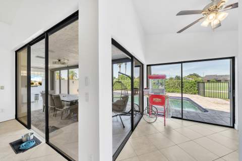 10255 Sunset Bend Drive, Boca Raton FL - photo 10 of 88