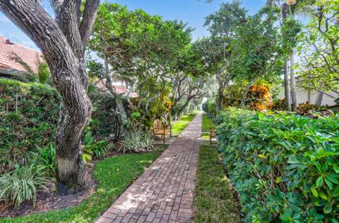 87 Lighthouse Drive, Jupiter Inlet Colony FL - photo 23 of 33