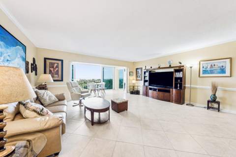 555 SE 6th Avenue #11d, Delray Beach FL - photo 7 of 28