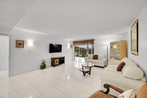 9165 SW 14th Street #1304, Boca Raton FL - photo 11 of 38