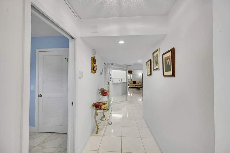 2 bedroom Condominium at 9165 SW 14th Street #1304, Patios Of Boca Barwood Condo, Boca Raton — photo 3