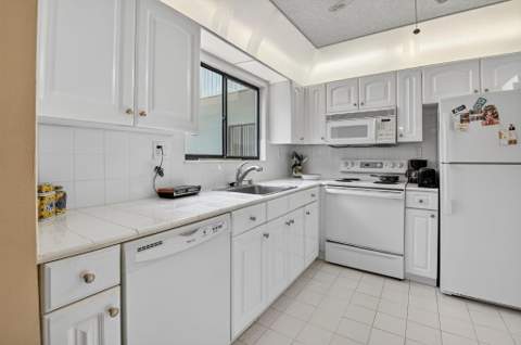 15072 Ashland Place #136, Delray Beach FL - photo 11 of 71