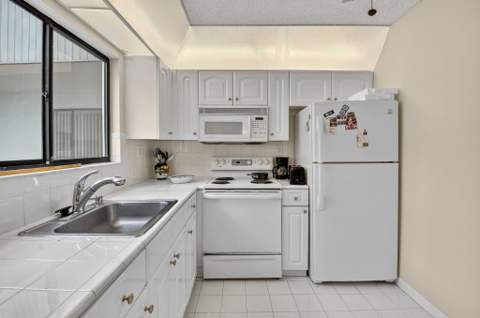 15072 Ashland Place #136, Delray Beach FL - photo 12 of 71