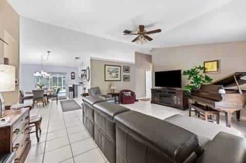 15884 North Road, Loxahatchee Groves FL - photo 10 of 47